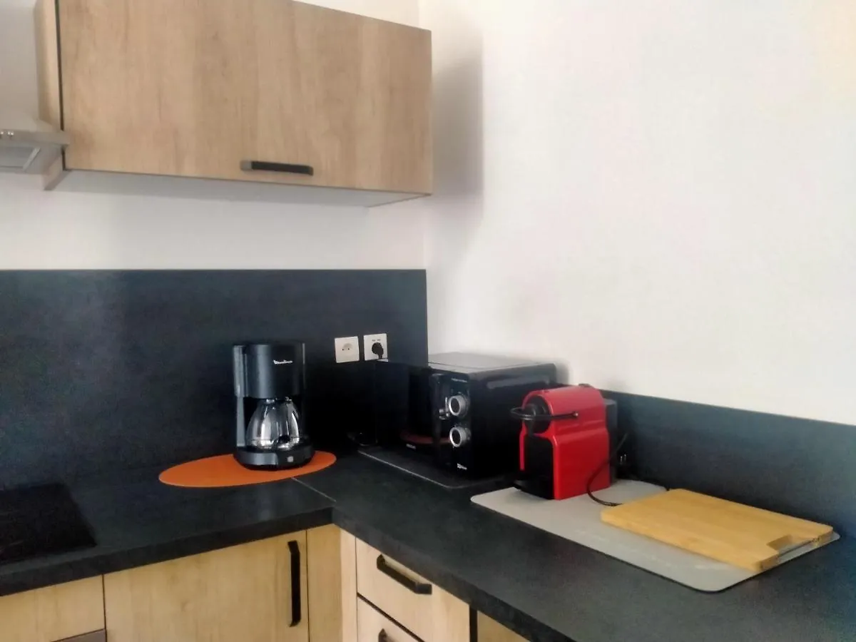 Le Grand Saint Antoine Apartment